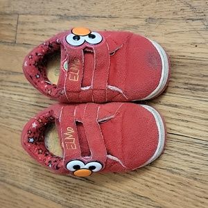 Elmo tennis shoes